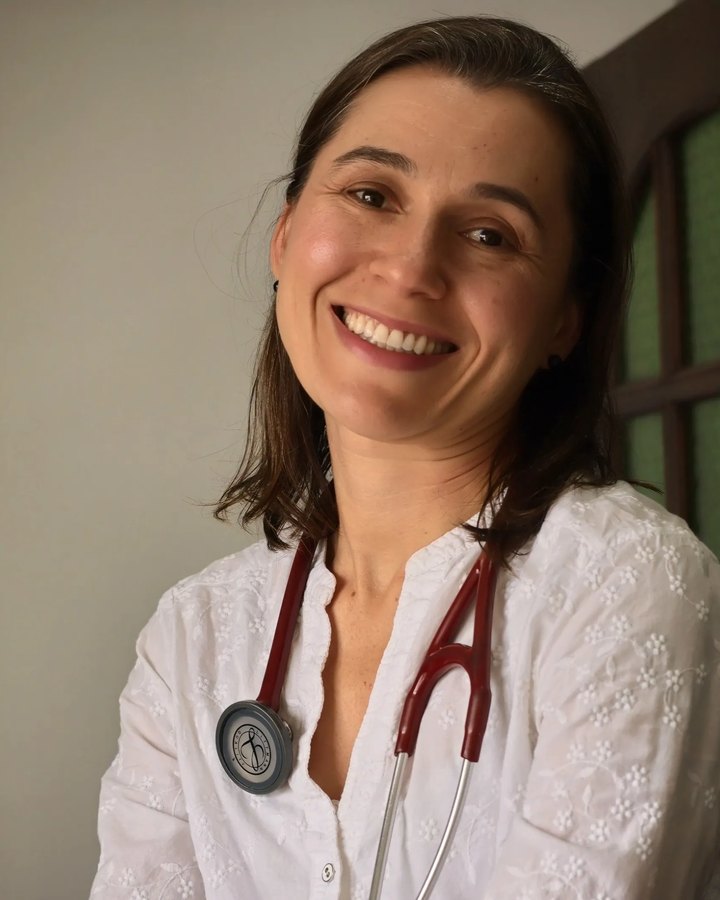 Dra. María Angélica Maya Restrepo, infectious disease specialist in Medellín